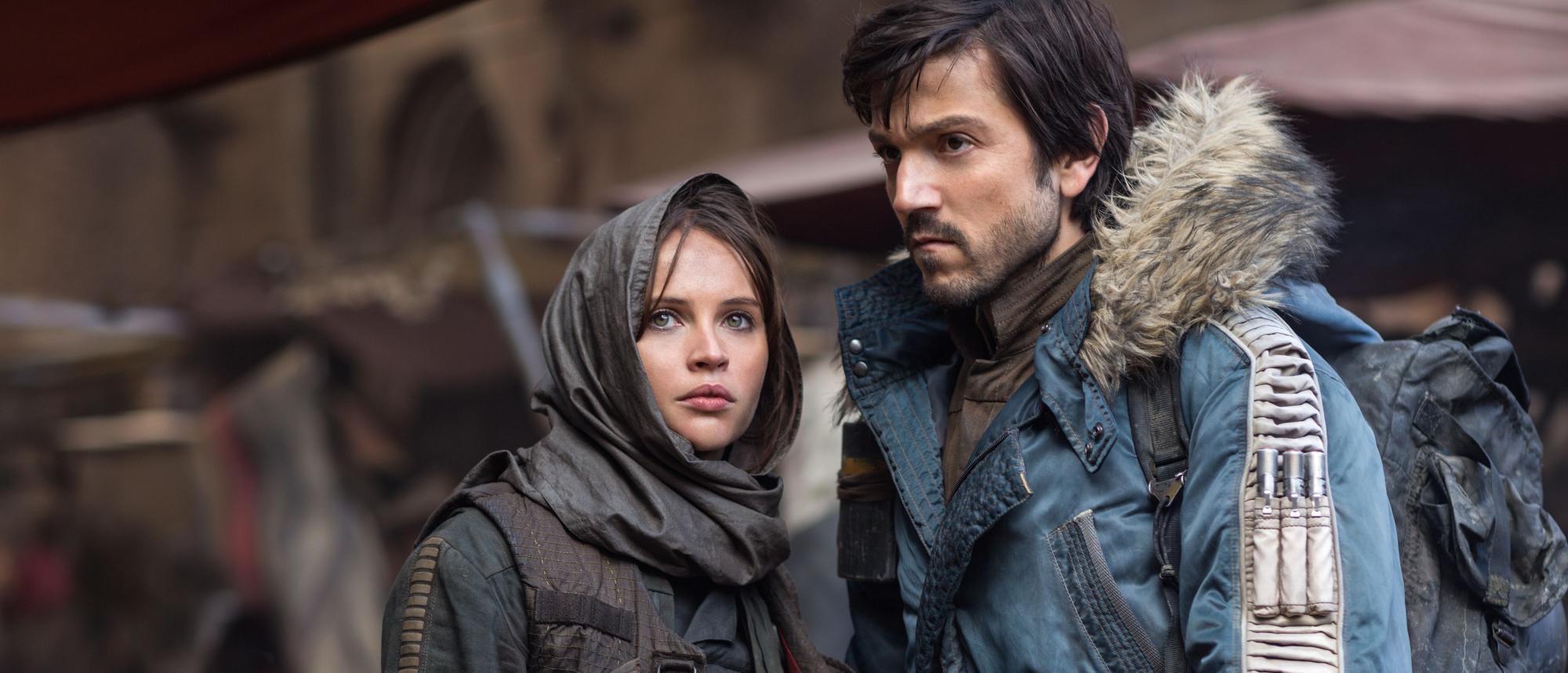 rogue-one-a-star-wars-story-felicity-jones-as-jyn-erso-and-diego-luna-as-cassian-andorjpg.jpeg