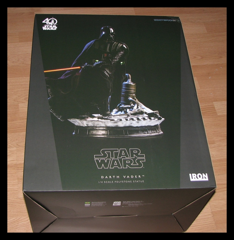 Iron_Studios_Darth_Vader_Legacy_statue_03.jpg