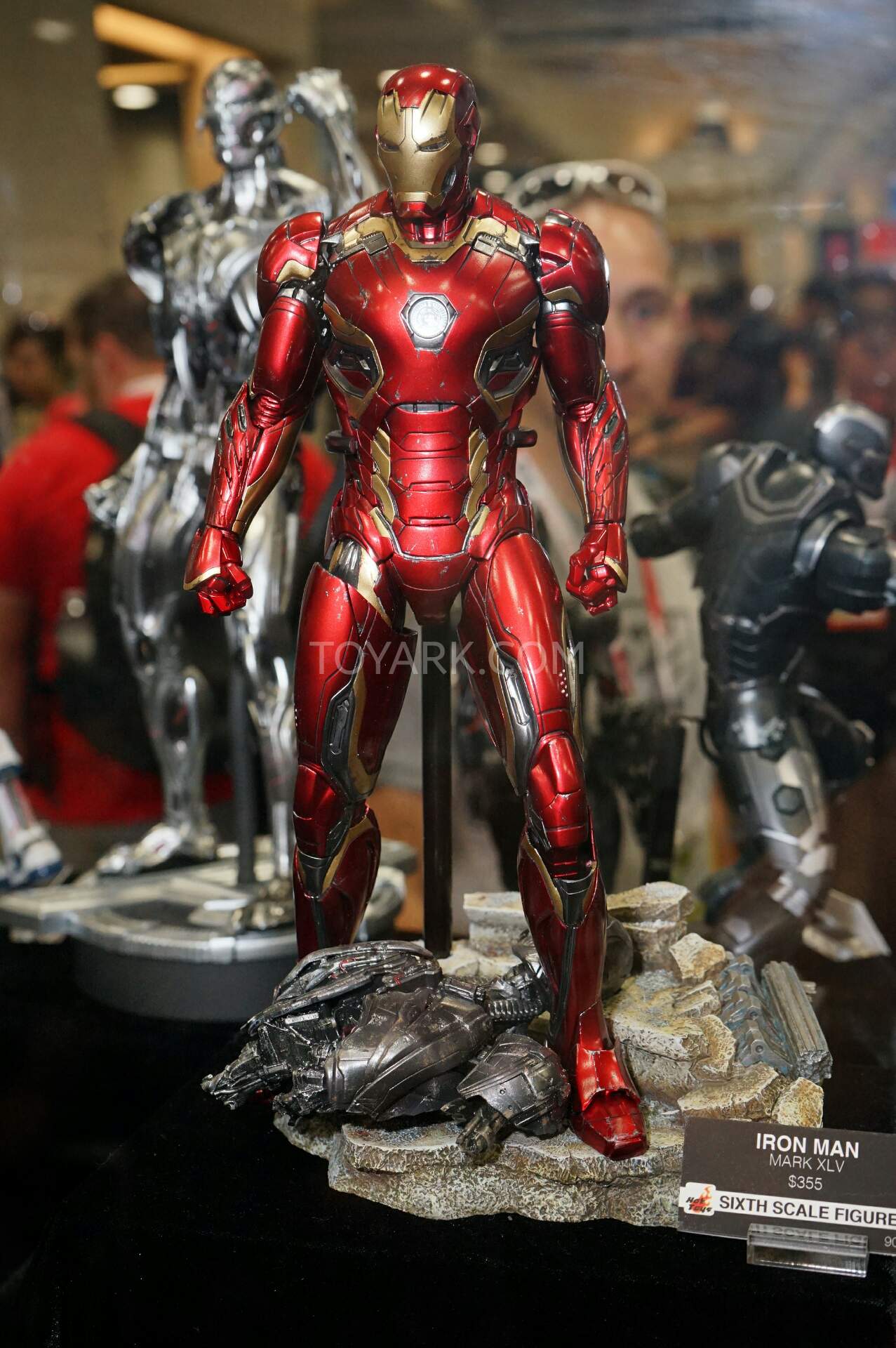 SDCC2015-Hot-Toys-Marvel-023.jpg