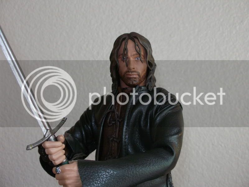 Sideshow12inAragorn022.jpg