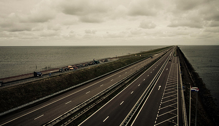 afsluitdijk-crop.jpg