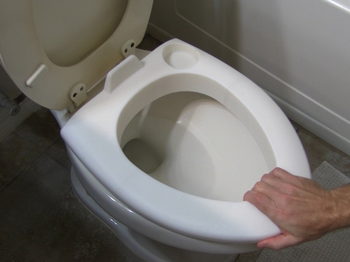 The-SICK-BUDDY-Toilet-Bowl-Barrier-09-1200x900.jpeg