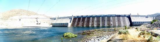 panoramic-view-of-coulee.jpg