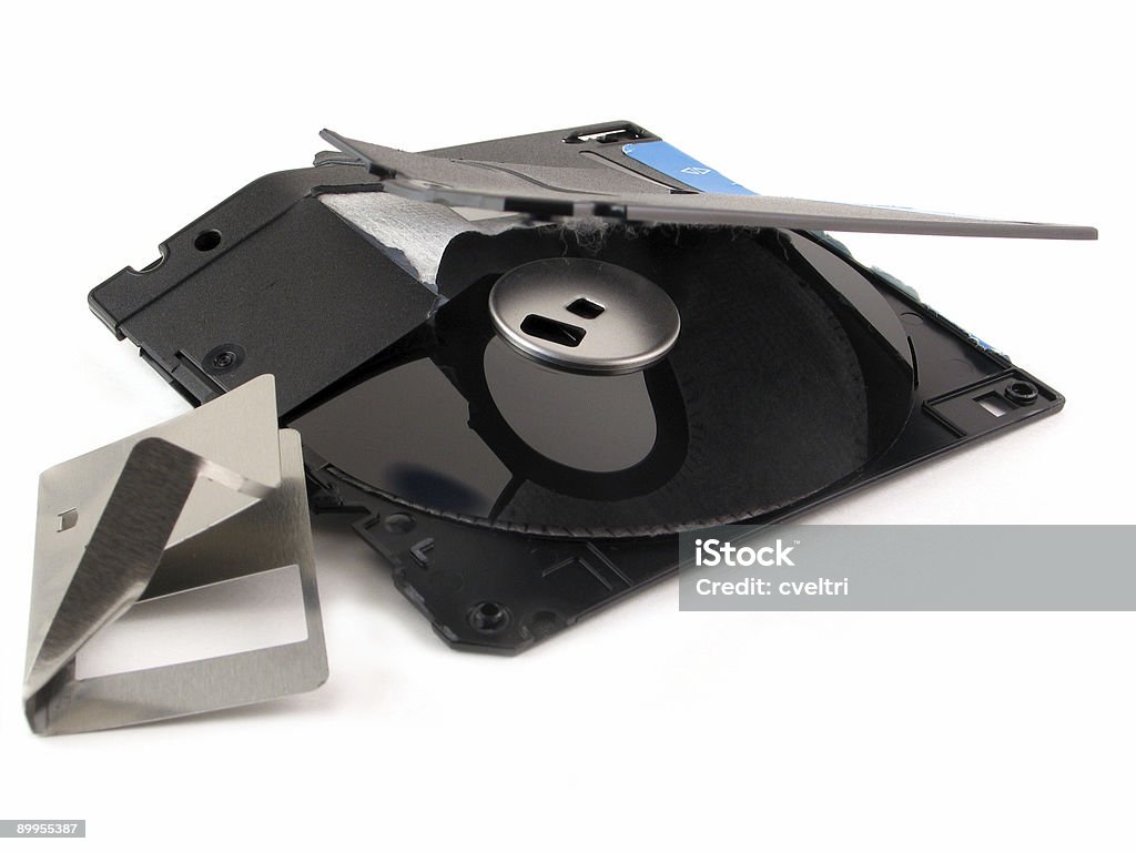 broken-floppy-disk.jpg