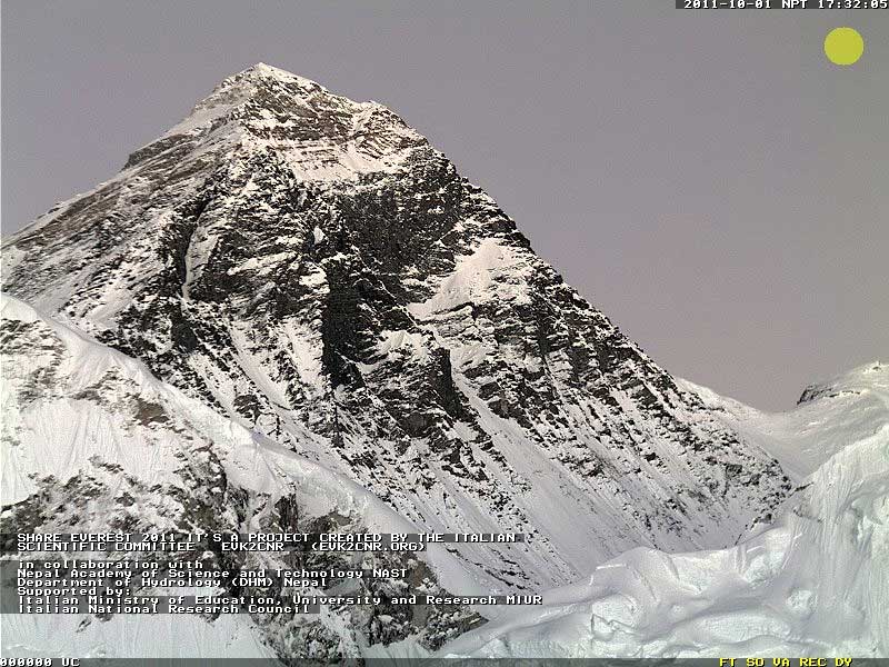 webcam-mteverest-01.jpg