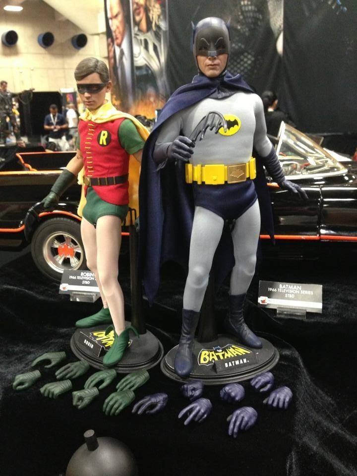 hot-toys-batman-robin-boy-wonder-figures.jpg