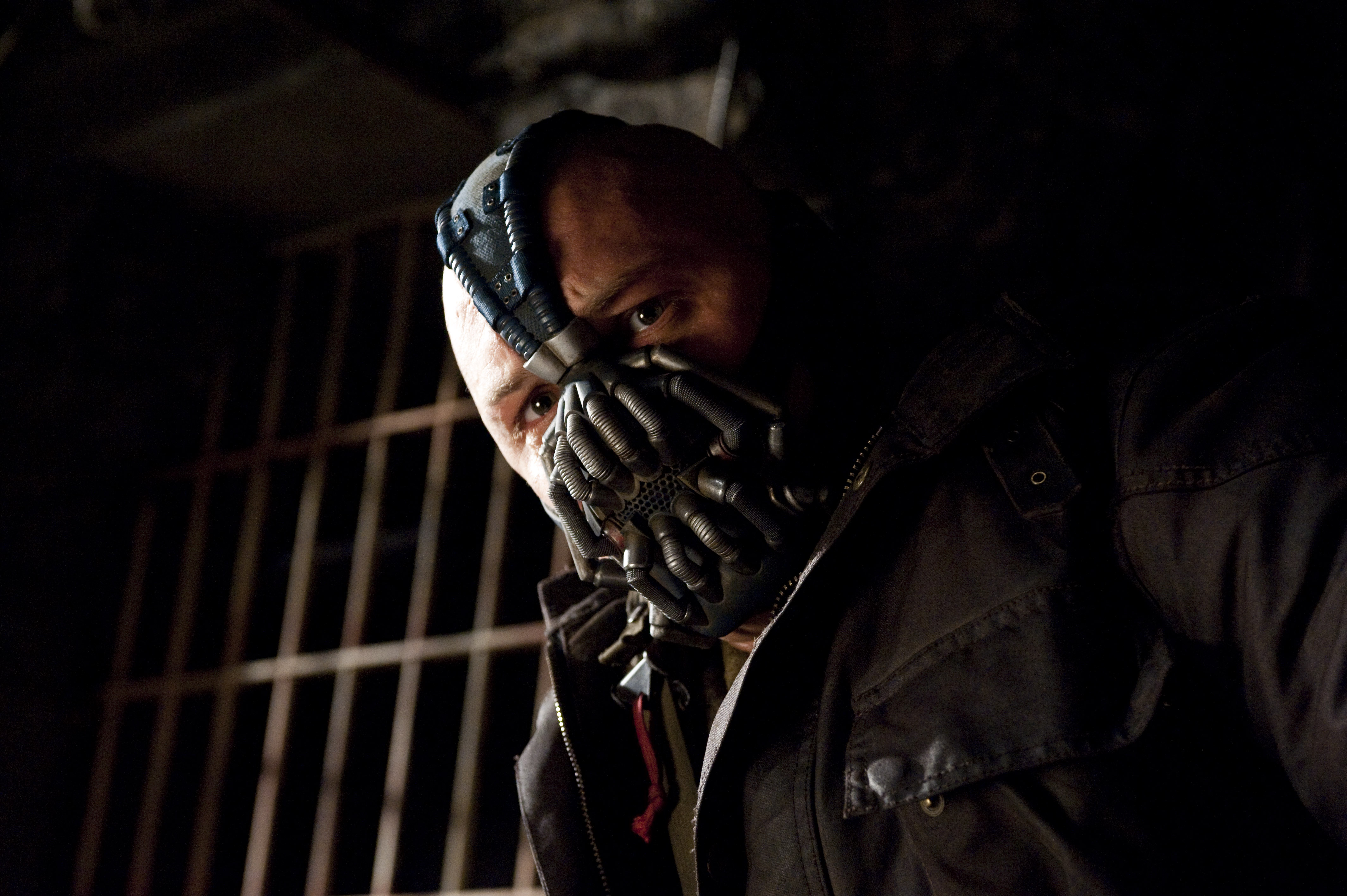 the-dark-knight-rises-tom-hardy-bane-image1.jpg