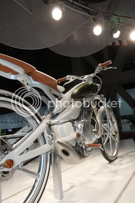 yamaha-motorcycles-tokyo-motor-show-2011-37.jpg