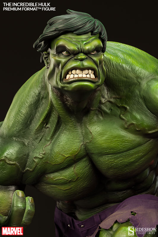 Incredible-Hulk-Statue-4.jpg