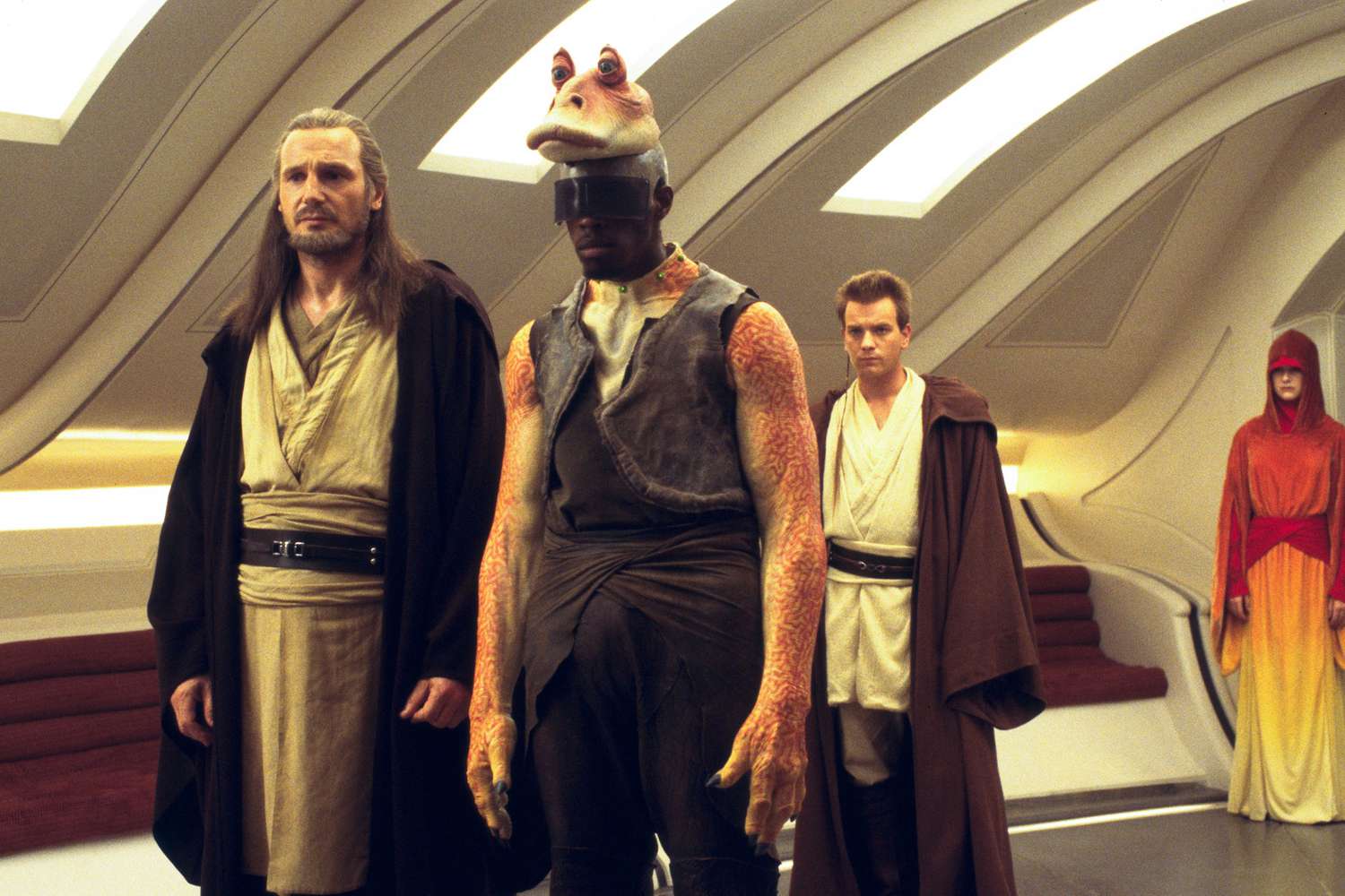 Phantom-Menace-Jar-Jar-Binks-032023-ffd0ab3e0e5e40d48ed928618e049153.jpg