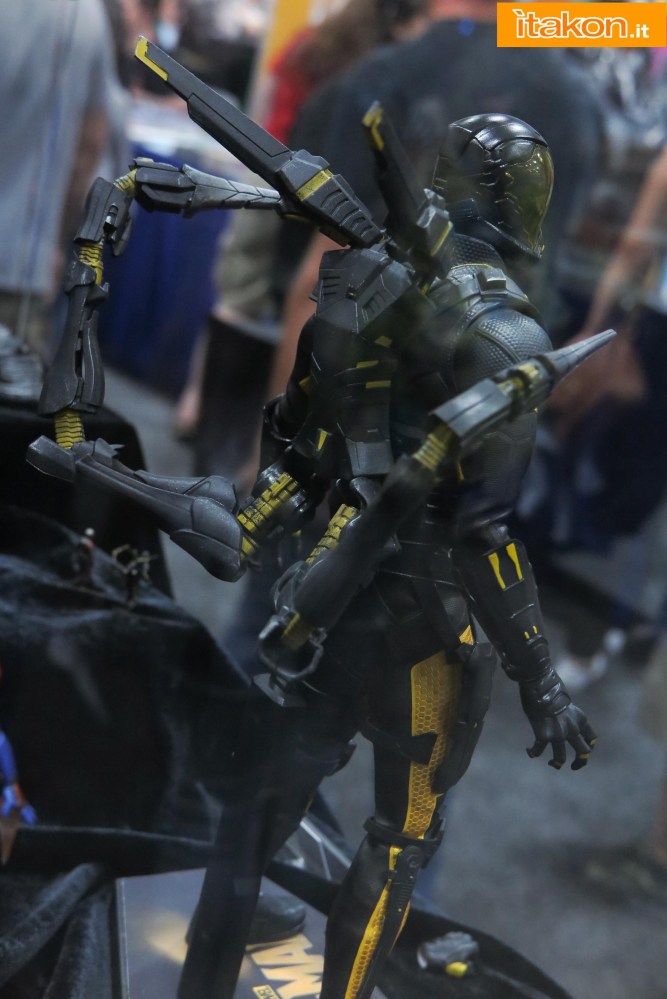 hot-toys-sdcc-2015-112.jpg