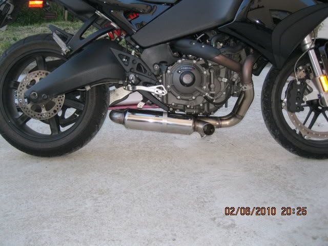 buell1125exhaust003.jpg