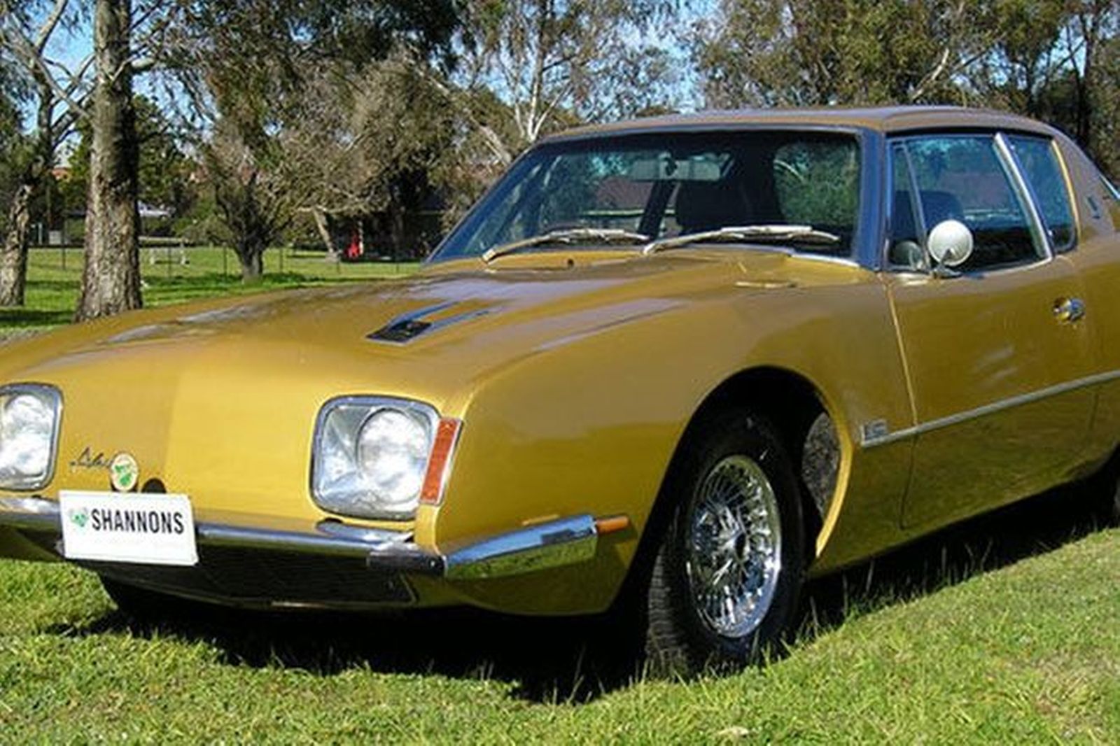 1964-studebaker-avanti-coupe-rhd.jpg