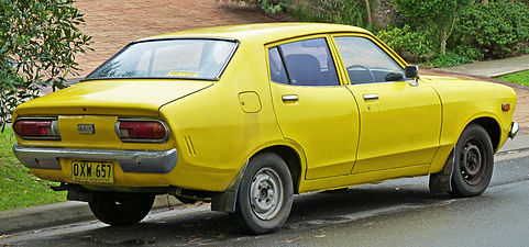 481px-1974-1977_Datsun_120Y_(B210)_sedan_03.jpg