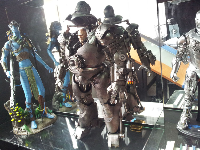 kajo+hot+toys+IRON+MONGER.jpg