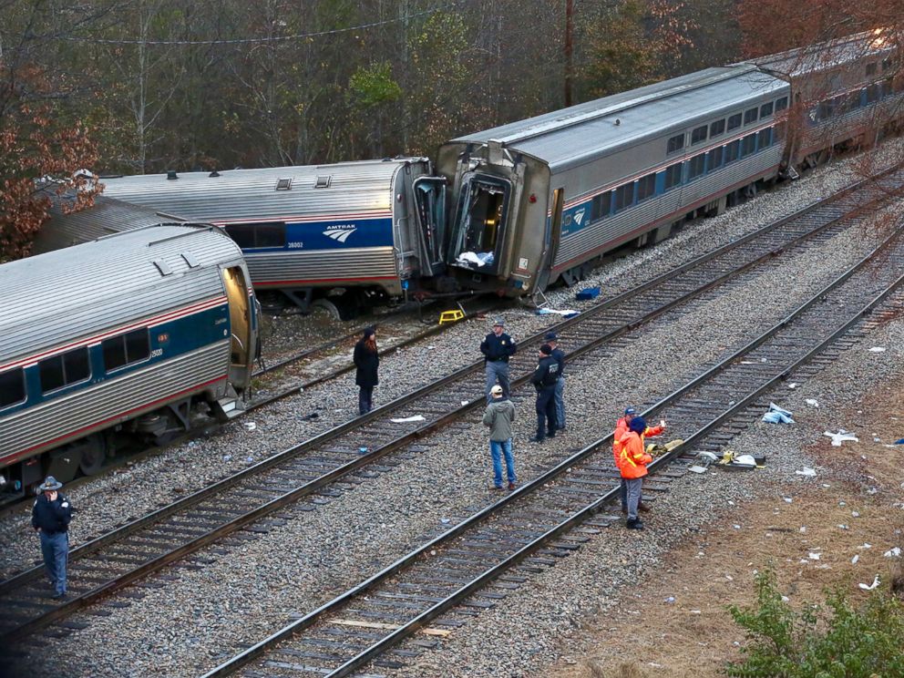 south-carolina-train-crash-03-ap-jc-180204_4x3_992.jpg