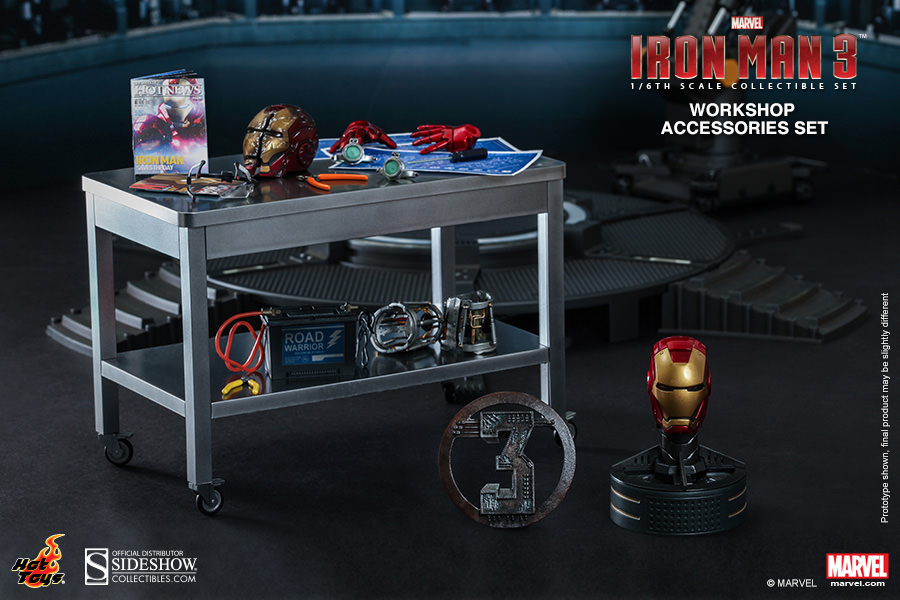 902240-iron-man-workshop-accessories-003.jpg