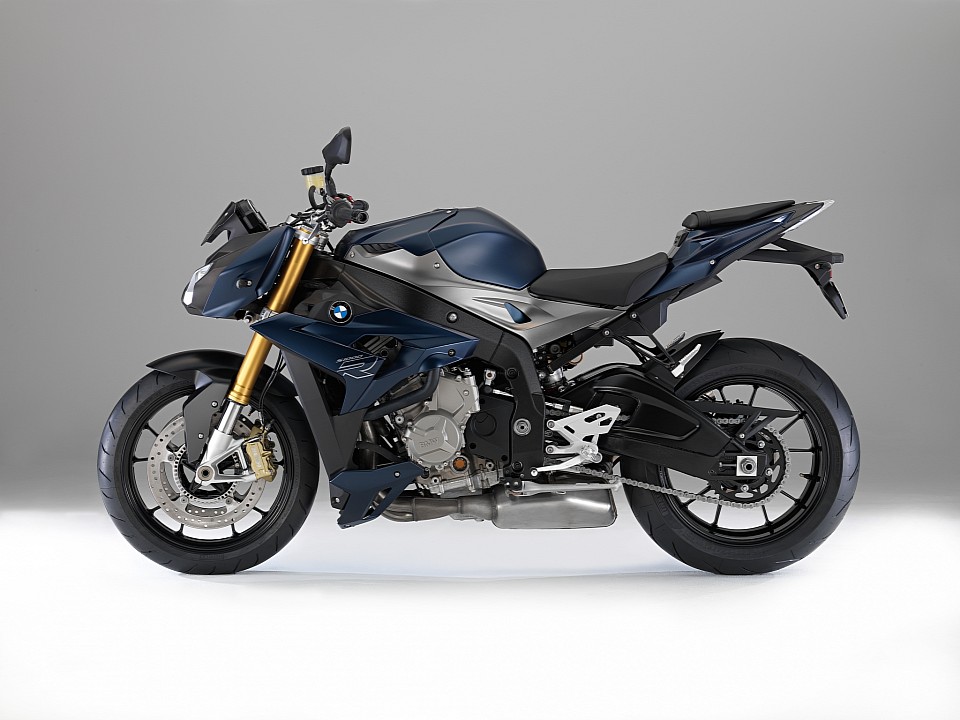 2014-bmw-s1000r-even-more-evil-than-the-rr-photo-gallery-720p-56.jpg