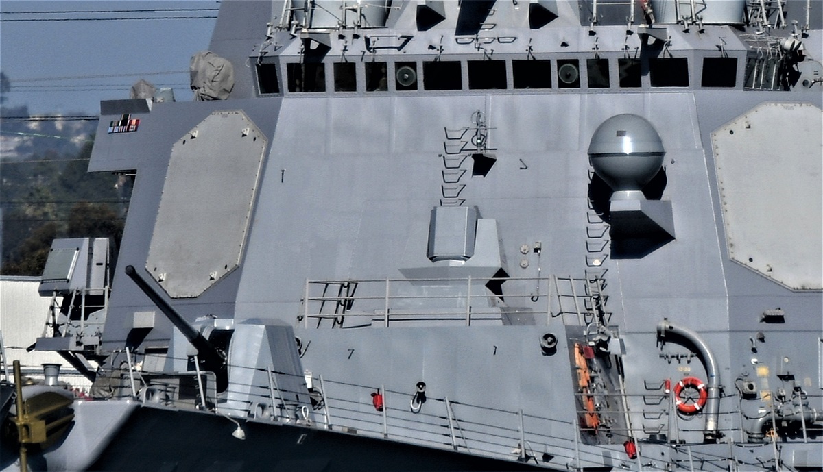 U.S.-Navy-Fits-Destroyer-with-ODIN-Laser-Weapon-to-Counter-Drones-1.jpg