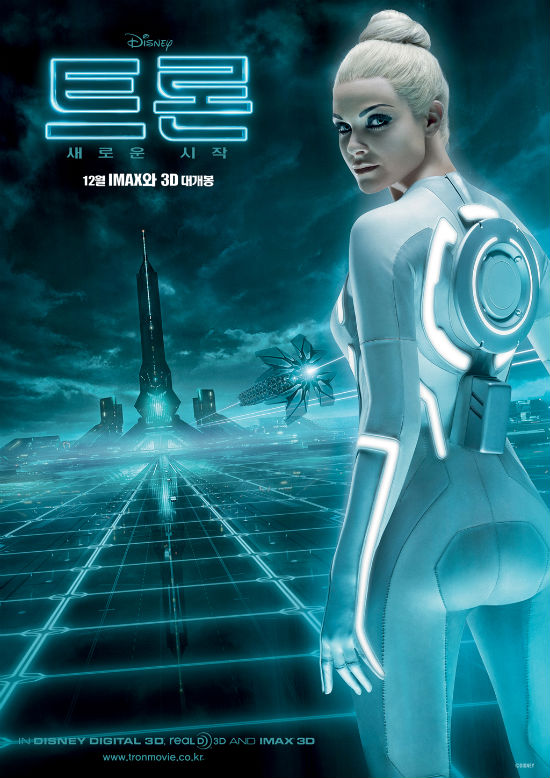 tron_legacy_international_beau_garrett.jpg