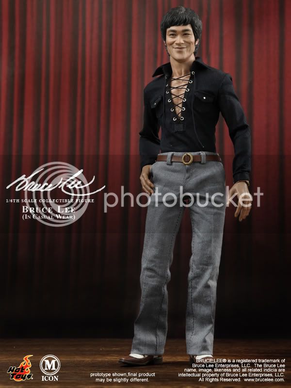 HotToys_BruceLee_InCasualWear_4.jpg