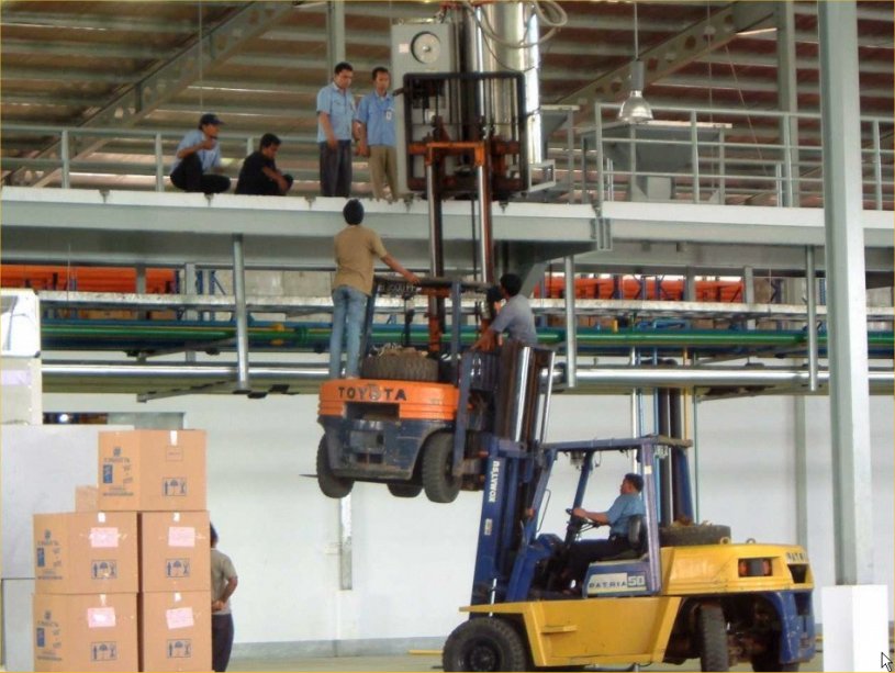 dangerous-forklift.jpg