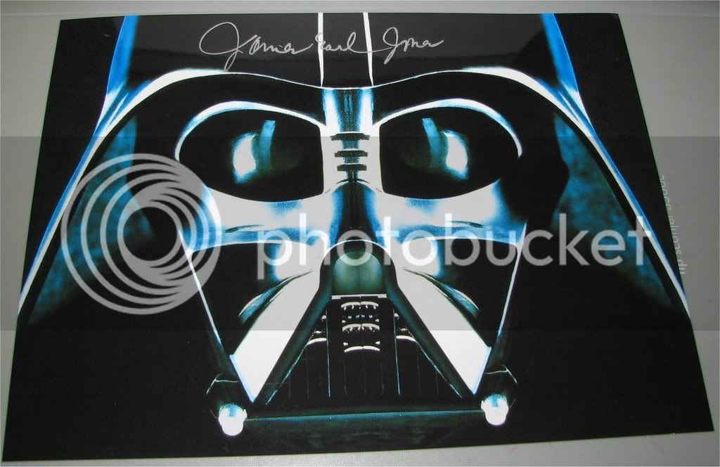 AutographVaderJamesEarlJones06.jpg