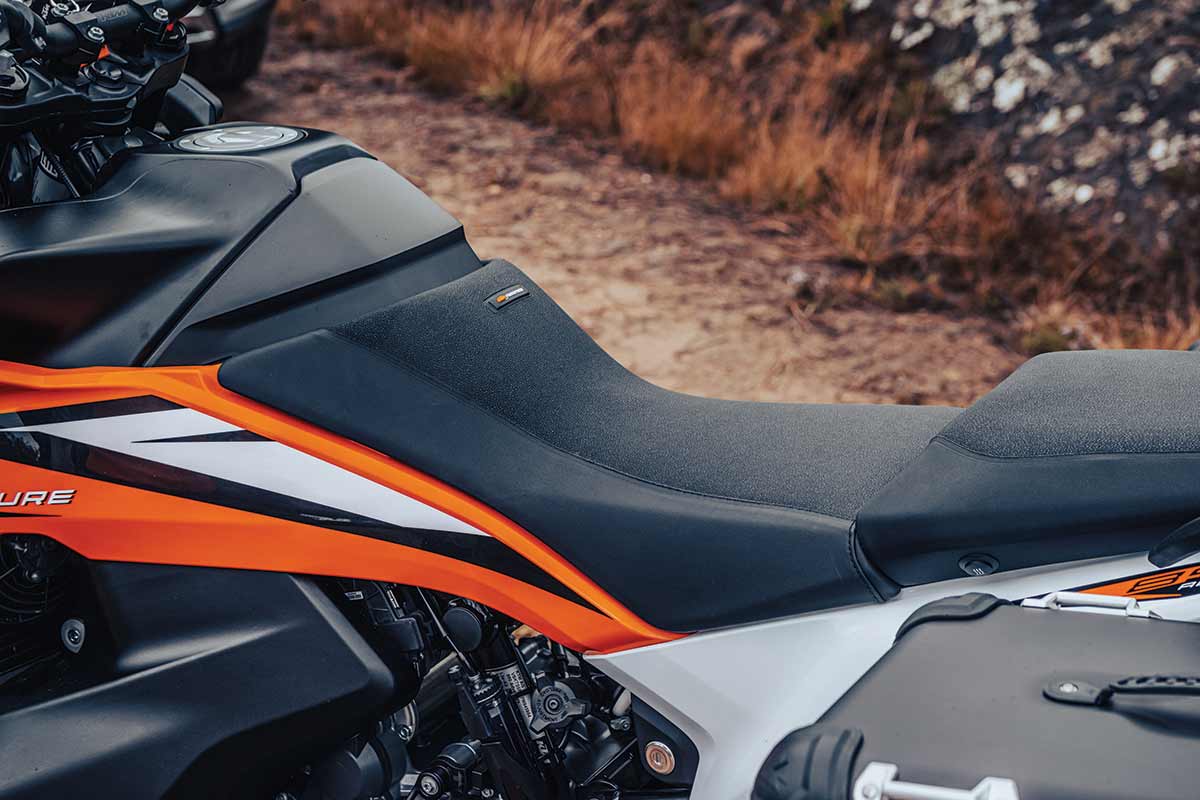 2023 KTM 890 Adventure 14