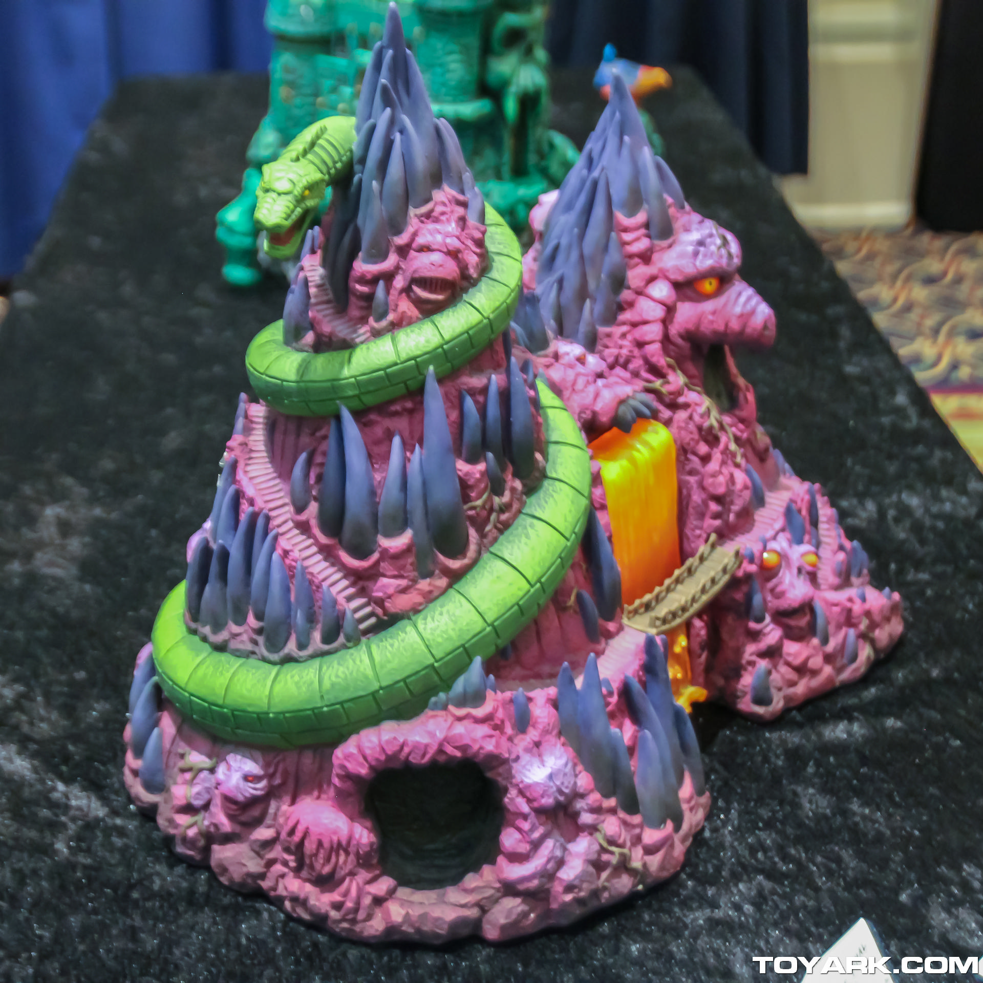 Powercon-2013-Snake-Mountain-001.jpg