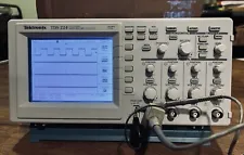 Tektronix TDS 224 Four Channel Digital Real-Time Oscilloscope 100 MHz 1 GS/s