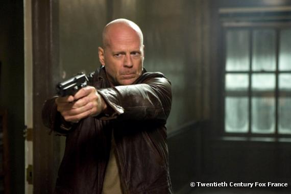 763064-bruce-willis-dans-die-hard-4-retour-diapo-1.jpg