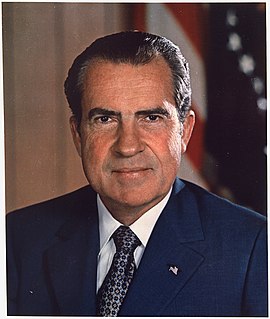 270px-Richard_M._Nixon%2C_ca._1935_-_1982_-_NARA_-_530679.jpg