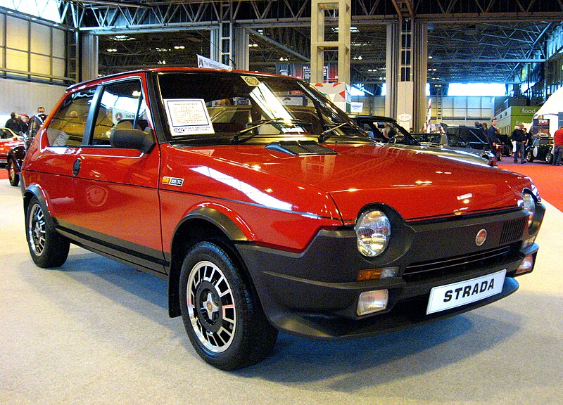 800px-Fiat_Strada_105TC.jpg