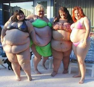 200878221038_fat-girls-in-bikinis%5B1%5D.jpg