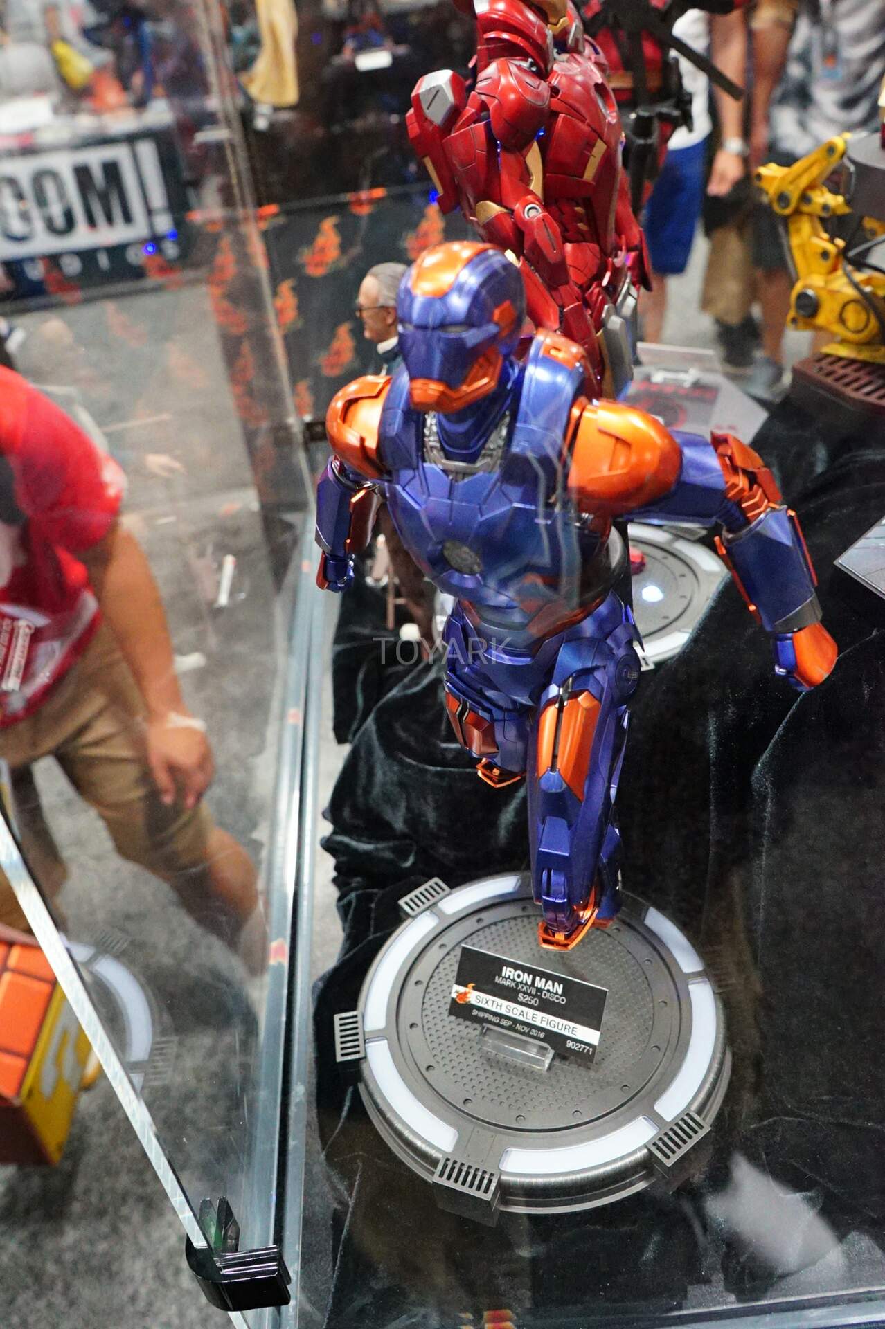 SDCC-2016-Hot-Toys-Marvel-Iron-Man-002.jpg