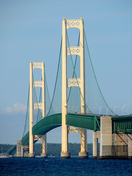 450px-Mackinac_Bridge%2C_Michigan2.jpg