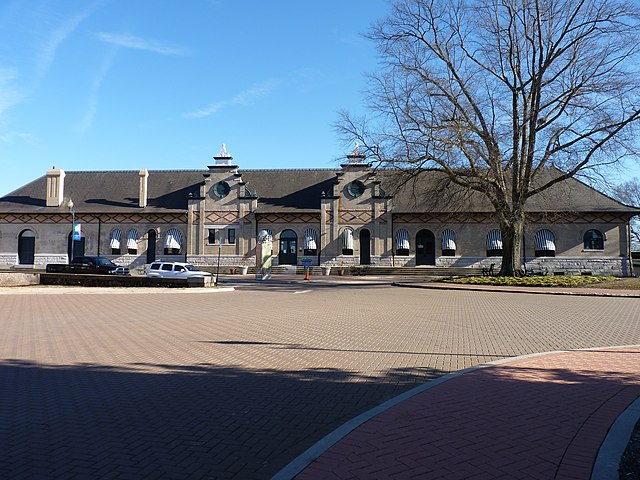 640px-Danville_Amtrak_Station.JPG