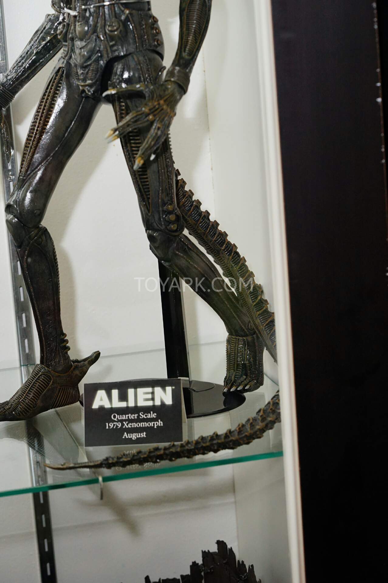 SDCC2015-NECA-Alien-and-Predator-052.jpg