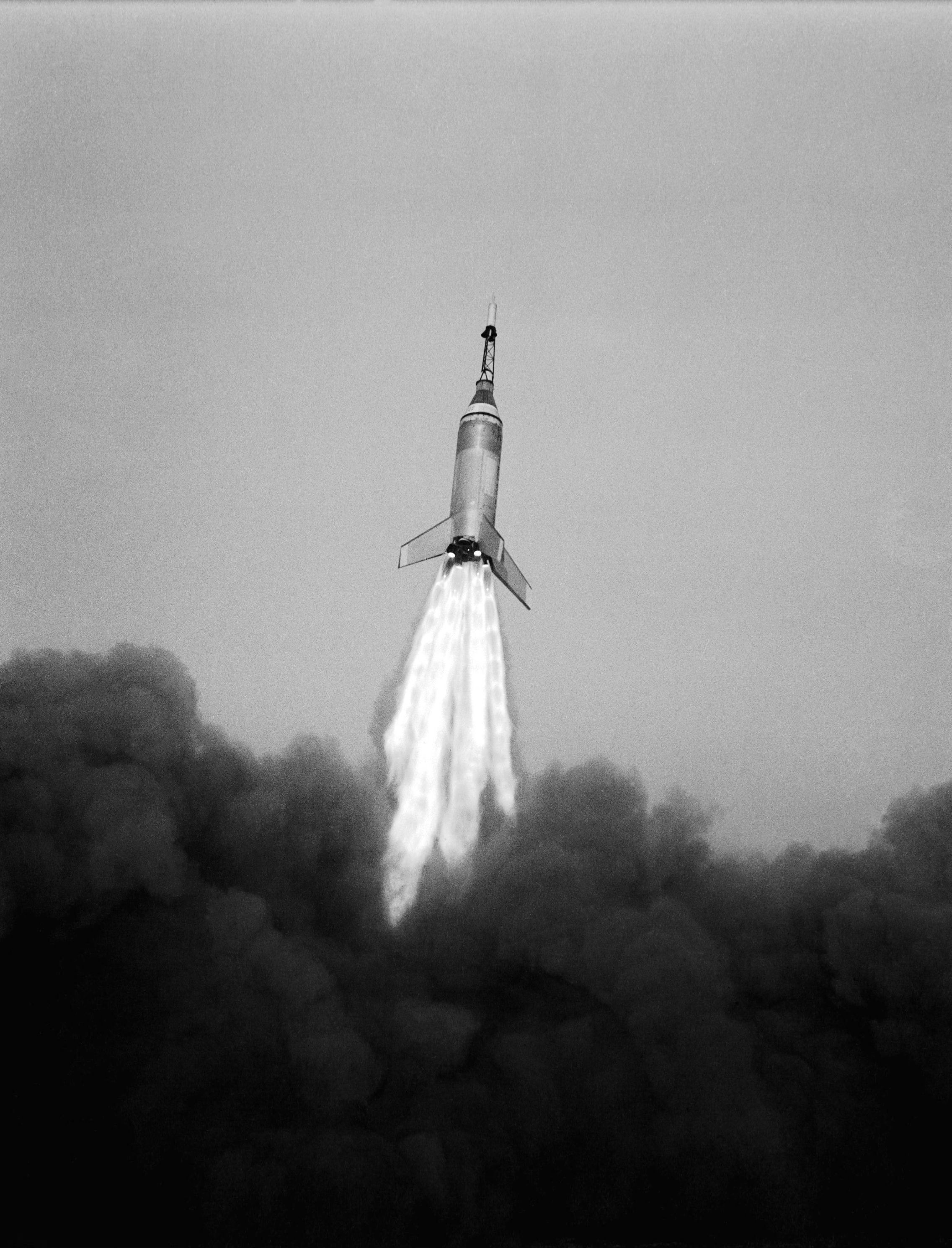 Little_Joe_6_launch_10-4-1959_from_Wallops_Is._Virginia.jpg