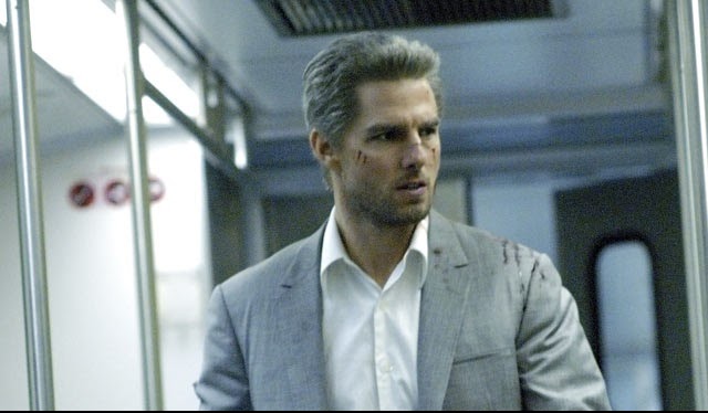 tom-cruise-collateral-subway.jpg