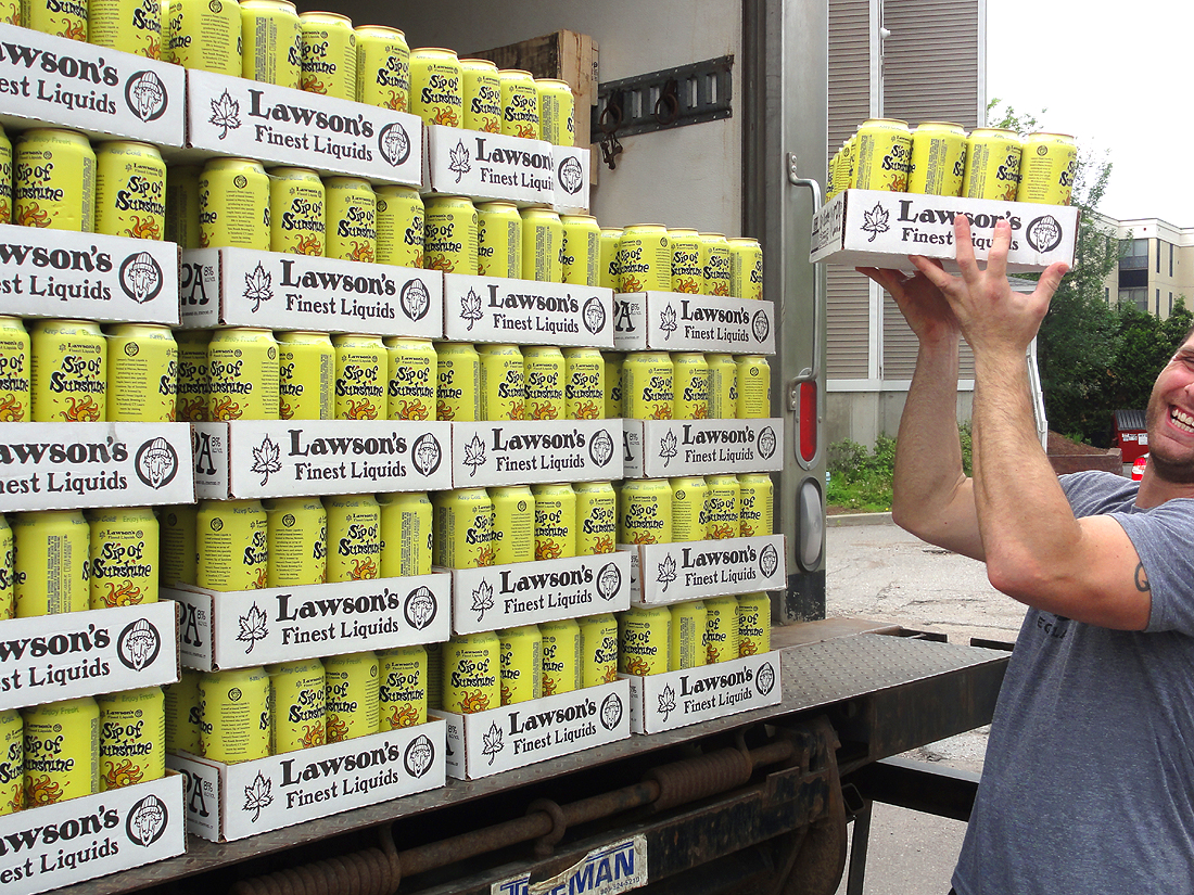 lawsons-sip-of-sunshine-vermont-beer-beverage-warehouse-vt.jpg