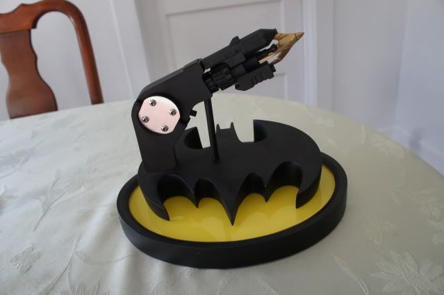 batcowlbatgun034.jpg