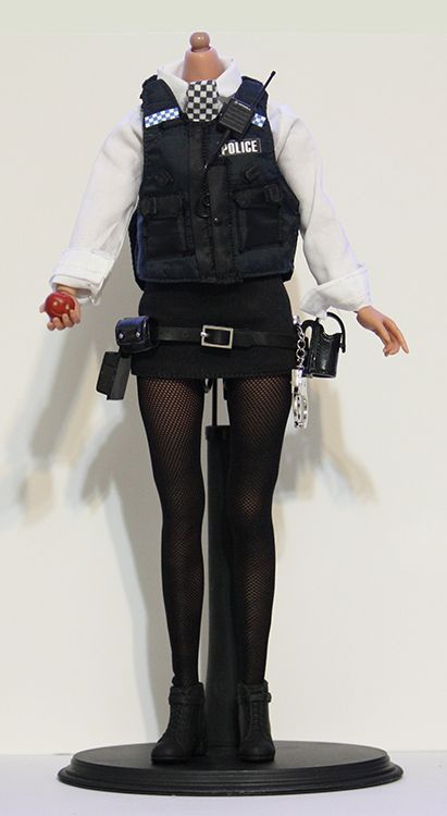 POLICE-COSTUME10.jpg