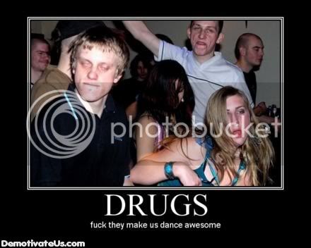 drugs-make-us-dance-awesome-demotiv.jpg