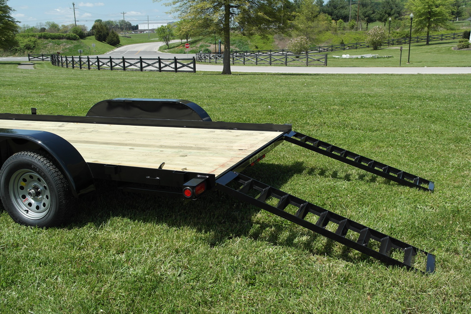 10_flatbed_slide_in_ramps.jpg