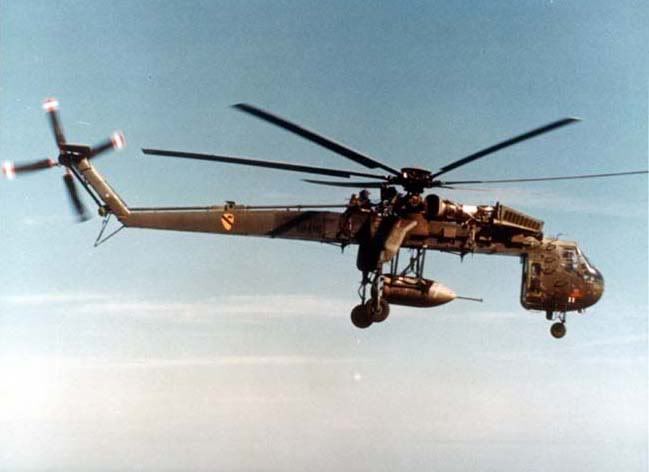 CH-54Tarhewithparachutebomb.jpg