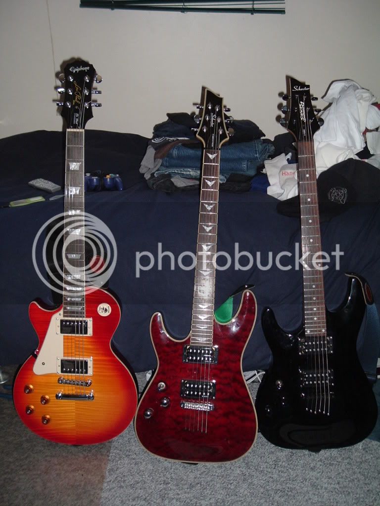 3guitars2.jpg