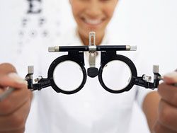 ts_130807_opthalmologist_optometrist_optical_250x188_zps0vsqsc75.jpg