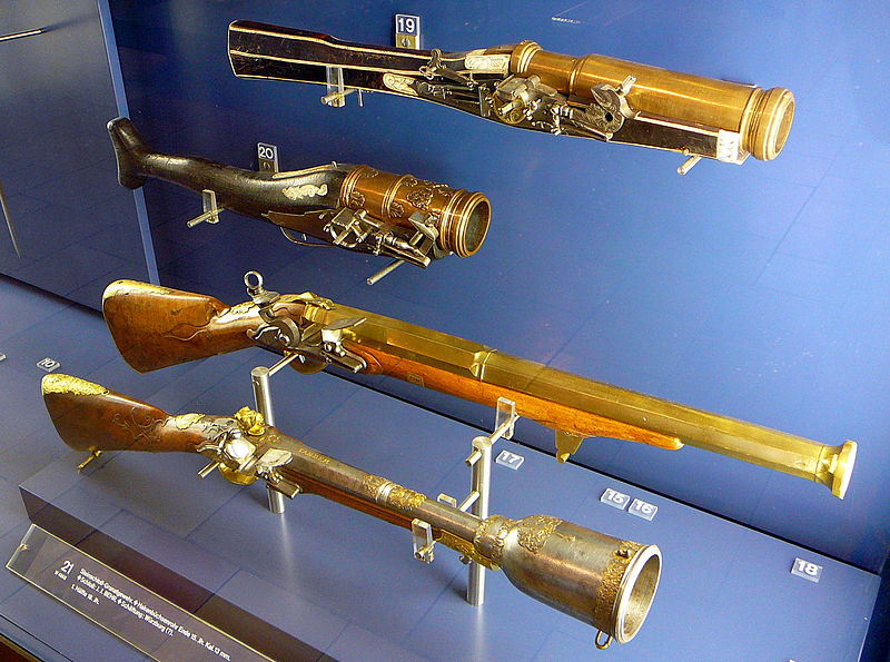 800px-Early_Modern_Grenade_Rifles%2C_Bayerisches_Nationalmuseum%2C_M%C3%BCnchen._Pic_01.jpg