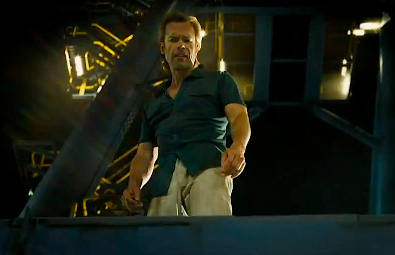 GUY-PEARCE_KILLIAN_IRON-MAN-3_SUPER-BOWL-SPOT_.jpg